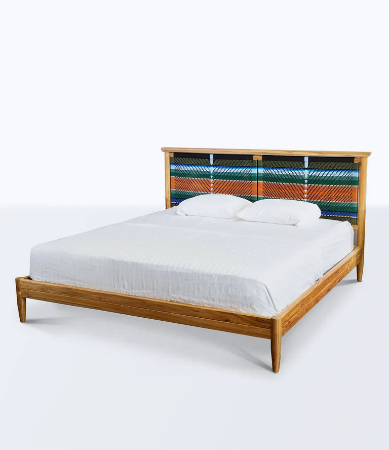 Monimbo Teak Bed - Mot Mot